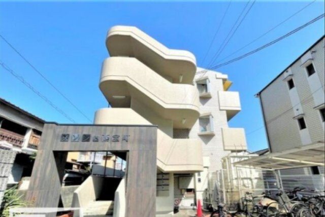 メゾンド西宝町の外観画像