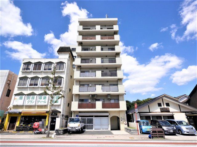 昭和町スカイマンション 801号の外観画像