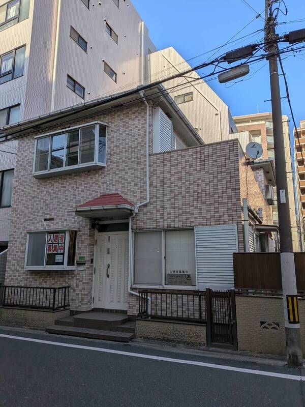 新川町1丁目貸家の外観画像