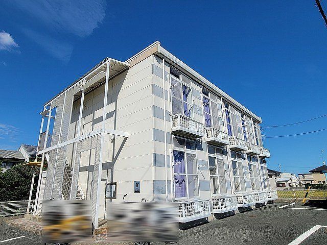 レオパレスFineの外観画像