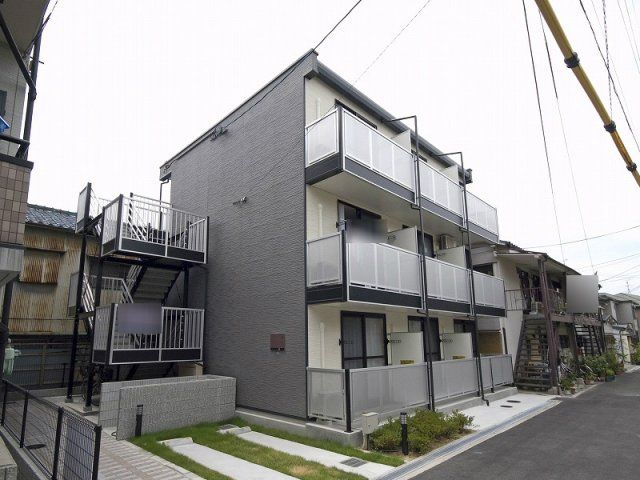 レオパレスビスタリー清の外観画像