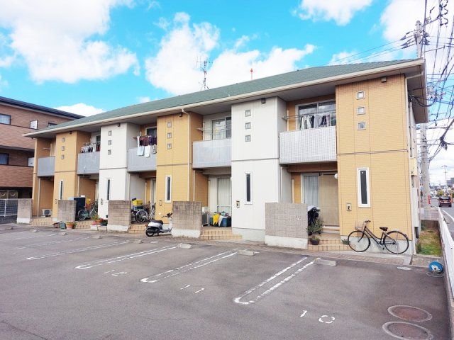ラフレシア針田A棟の外観画像