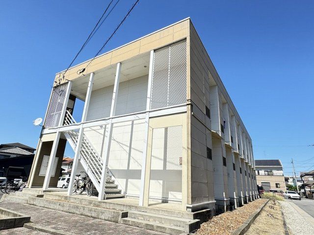 レオパレスパーク岩崎の外観画像