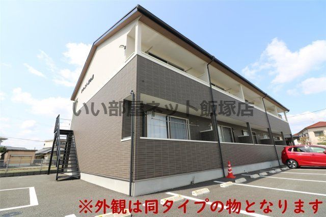 クレスト飯塚駅の外観画像
