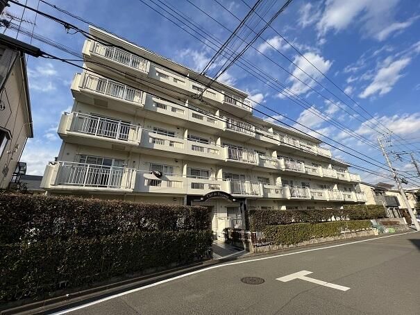 クレドボヌールの外観画像