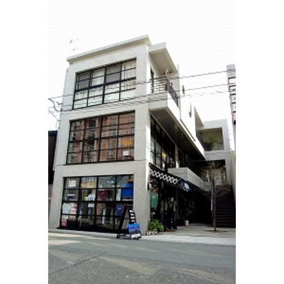 KOMURASAKI BLDの外観画像