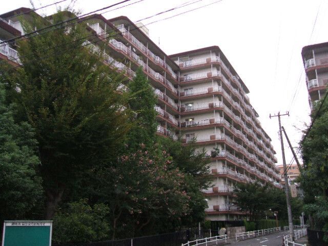 ライオンズマンション調布D棟の外観画像