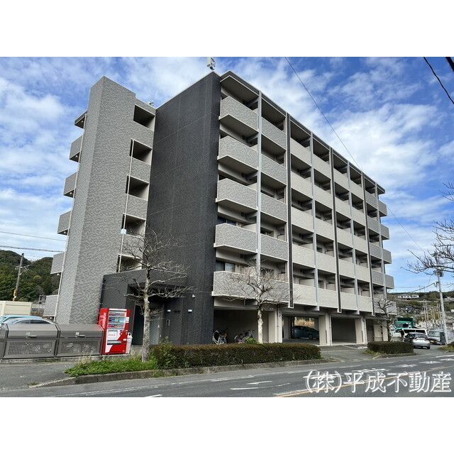 レオ リヤンドの外観画像