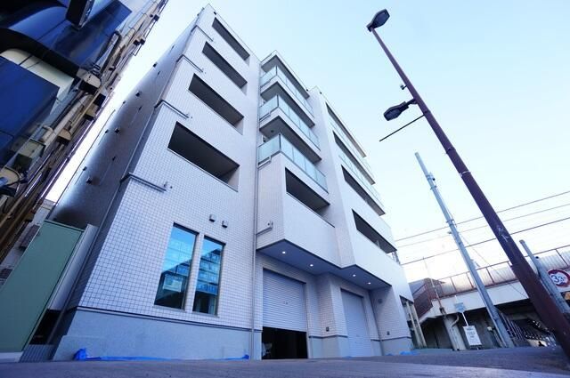 アルベロ駅前の外観画像