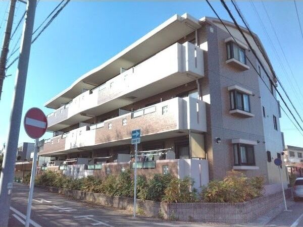 ESCOIRの外観画像