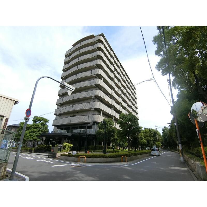 ロイヤル鶴見の外観画像