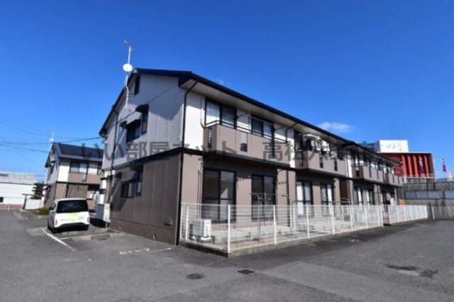 ロイヤルコート円座 C棟の外観画像