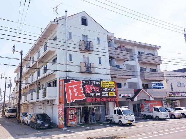 ウエストビル松山の外観画像