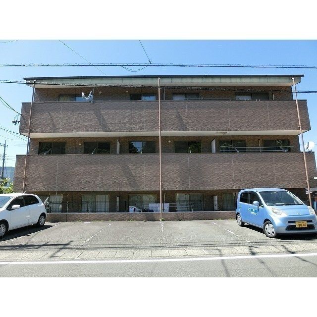 ハーフムーンの外観画像