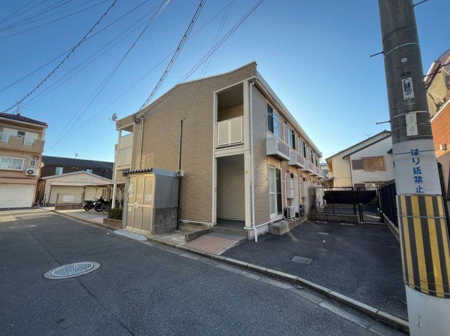 レオパレス浜3丁目の外観画像