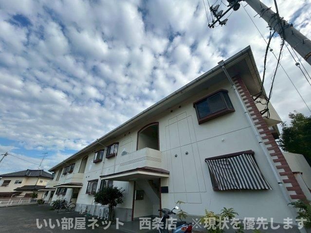 西条ロイヤルハイツの外観画像