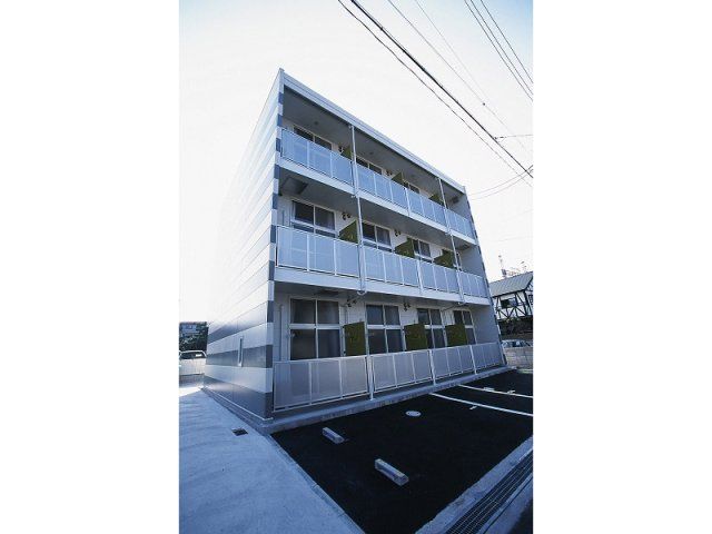 レオパレスフローラルの外観画像
