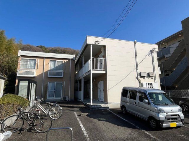 レオパレスシェルフィード山越の外観画像