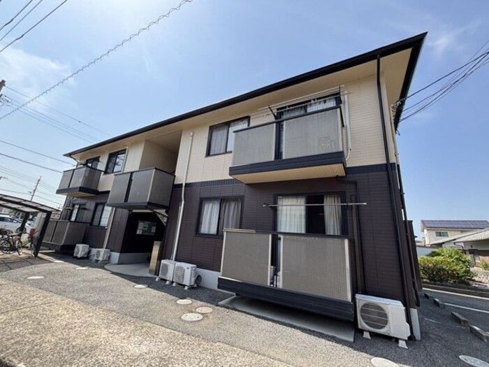 ヴィルヌーブ シャトレーの外観画像