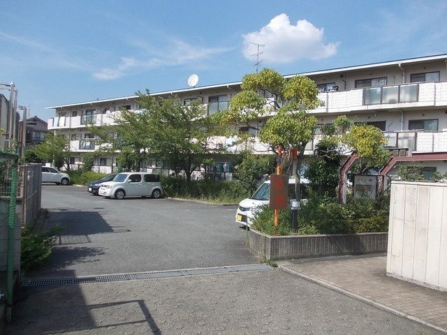 アンド・ユー郡津の外観画像