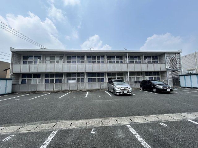 レオパレスグランドゥールⅠの外観画像