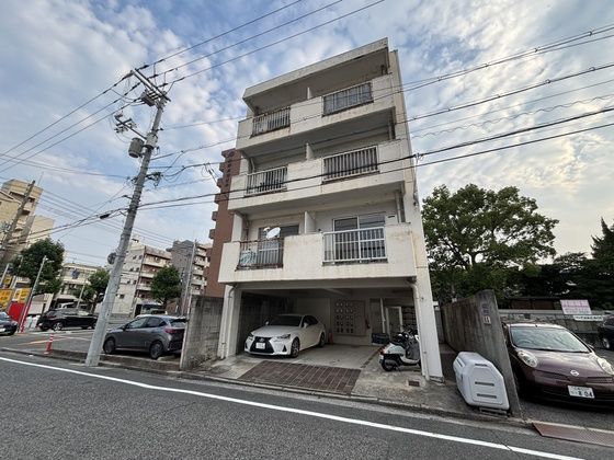 実森ビルの外観画像