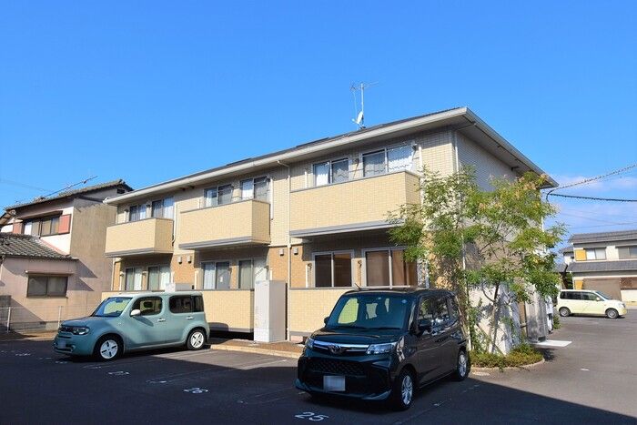 リーバス・E・イノセント B棟の外観画像