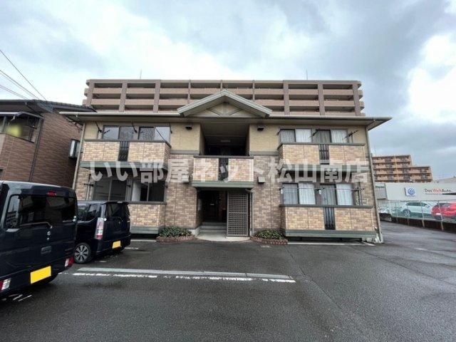 メゾン・ヴェール B棟の外観画像