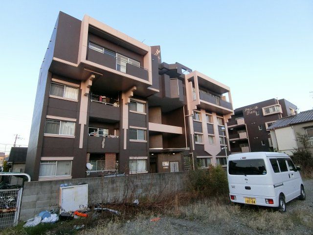 アヴニール1.2番館の外観画像