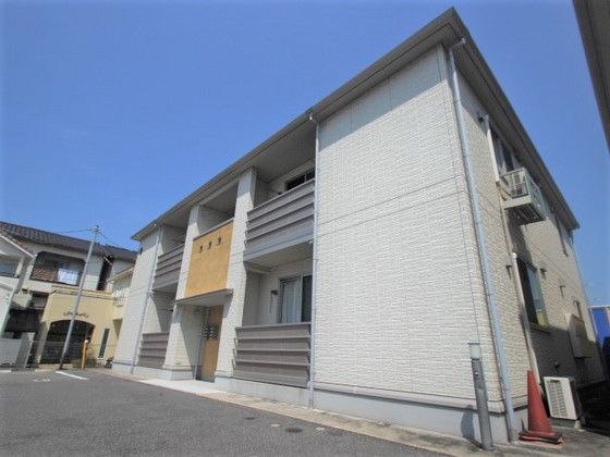 ブルートップ B棟の外観画像