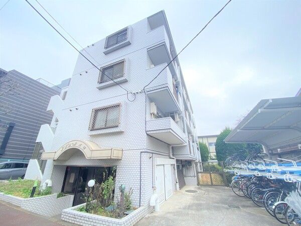 アジュール成増の外観画像