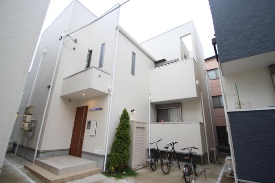 THEE GRANDTIC ARTS FUNAIRIの外観画像
