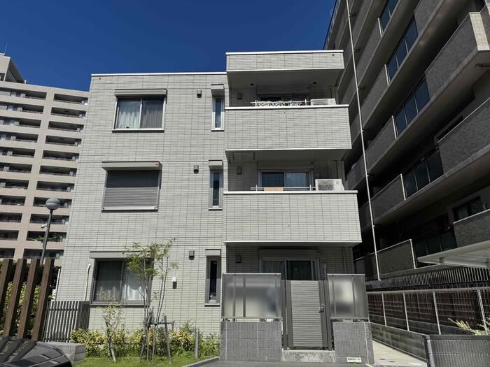 EL・SERENO江坂 WESTの外観画像