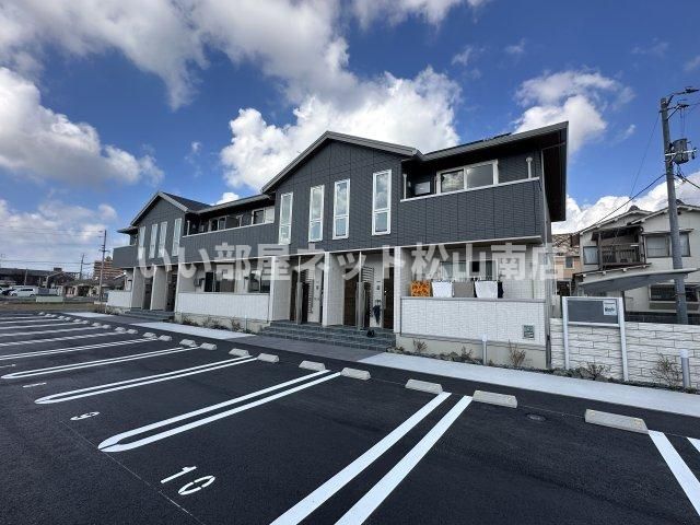 エトワール B棟の外観画像