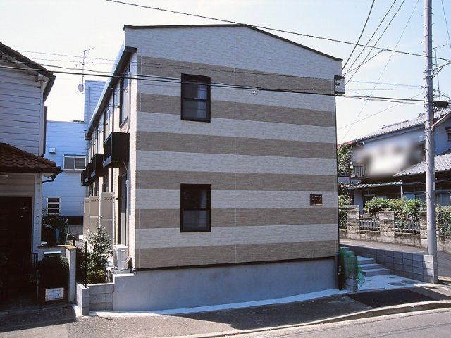 レオパレスエムの外観画像