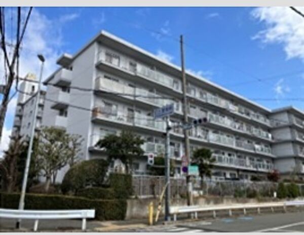 寝屋川東ファミリータウン東二番館の外観画像
