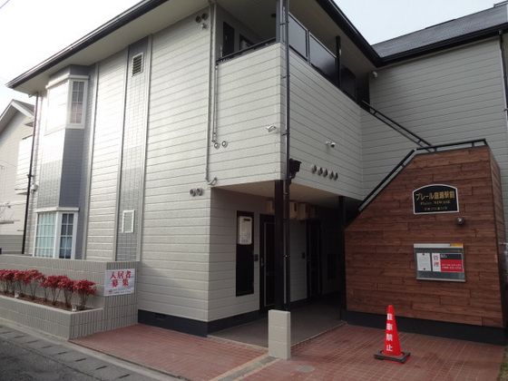 プレール庭瀬駅前の外観画像