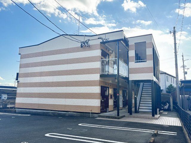 レオパレスピクシス イワタの外観画像