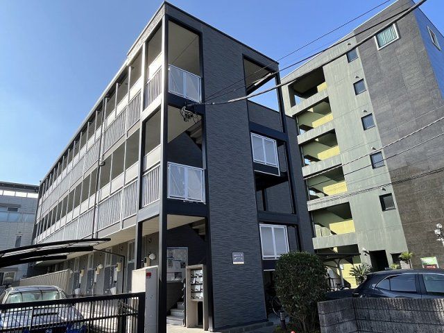 レオパレス向ヶ丘の外観画像