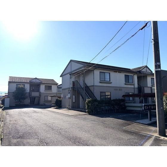 セレナ婦中の外観画像