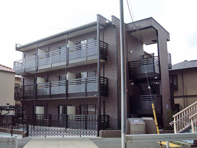 ラフテル西台の外観画像