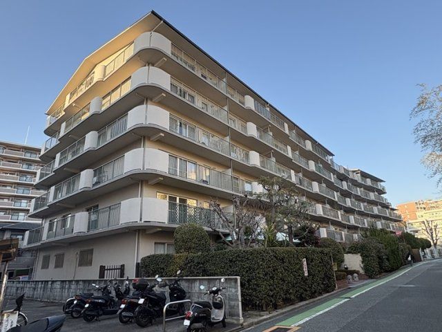 マンハイム桃山台の外観画像