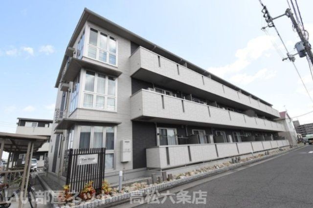 ラナ マラキ B棟の外観画像