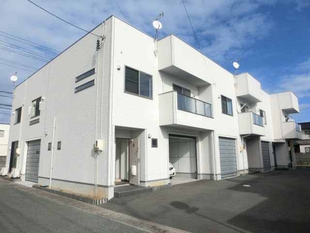ガレッジ28の外観画像