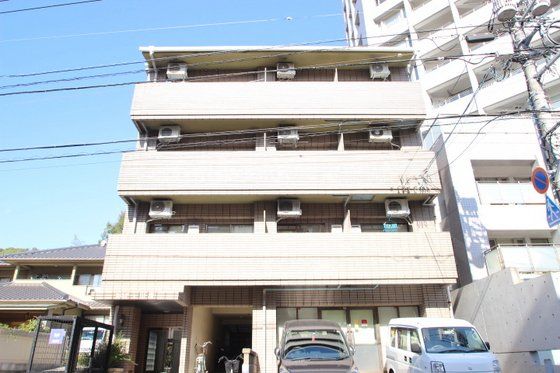 エステート山根の外観画像
