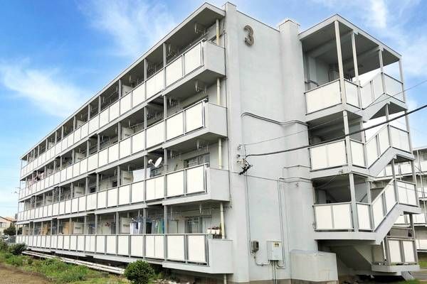 ビレッジハウス二和4号棟の外観画像