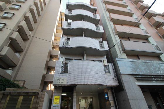 黒ひげ海賊団の外観画像