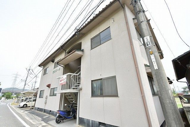 西田コーポの外観画像