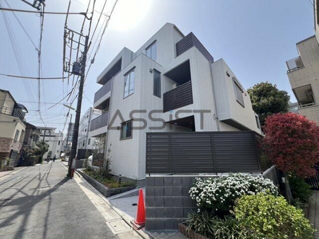上馬1丁目マンションの外観画像