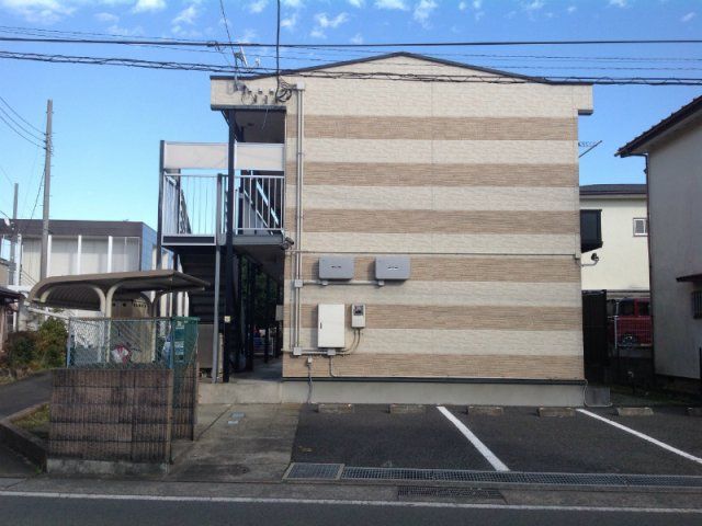 レオパレススズキ2号棟の外観画像